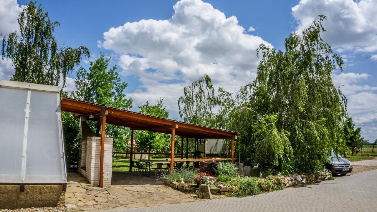 Penzion U Dablova Kopyta Rakvice Exterior photo